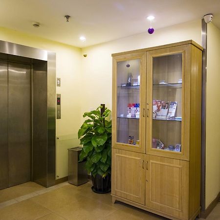 Home Inn Shanghai Lujiabang Road Metro Station Εξωτερικό φωτογραφία